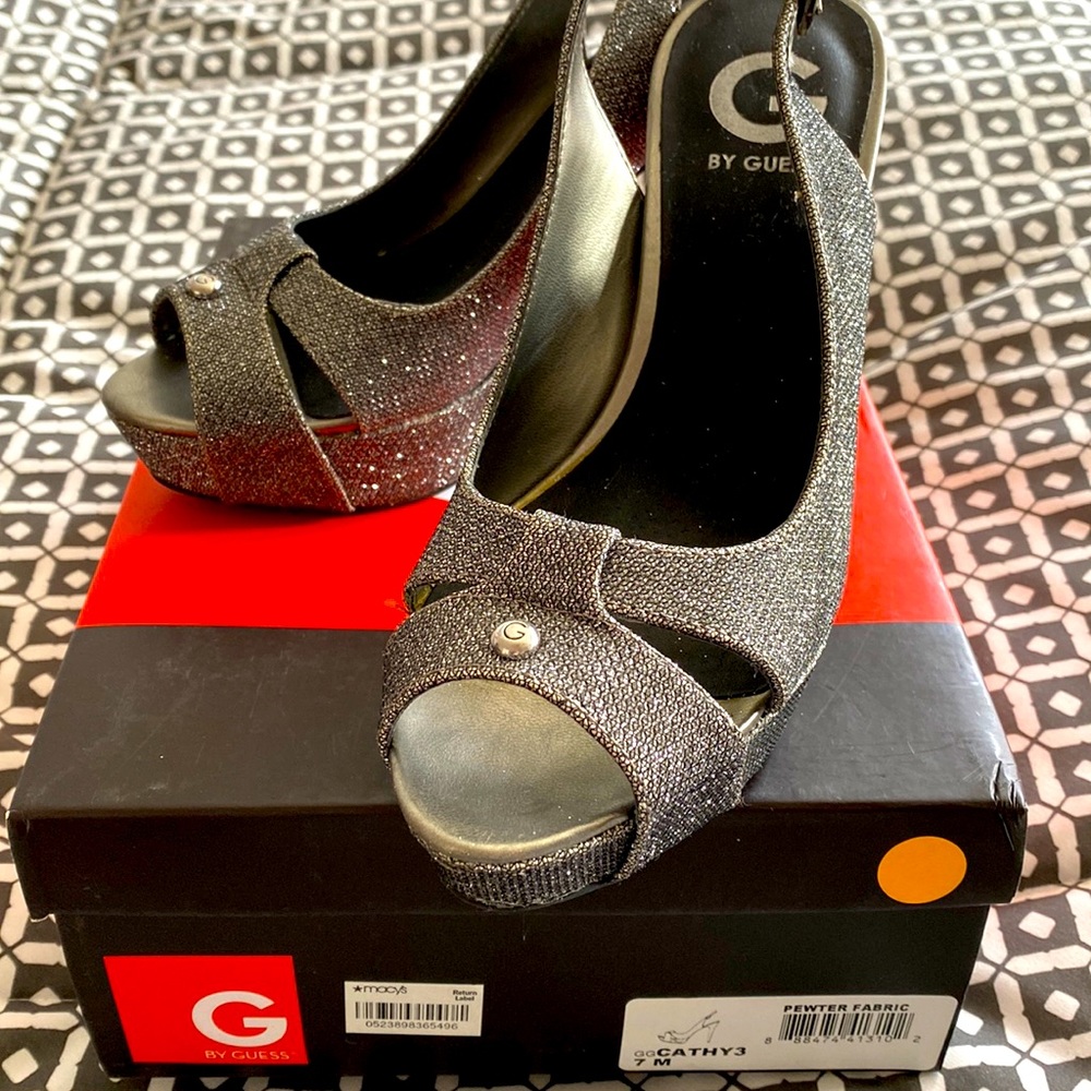 By Guess Cathy3 Pewter Sparkly Glitter Fabric Heeled Sandals 7